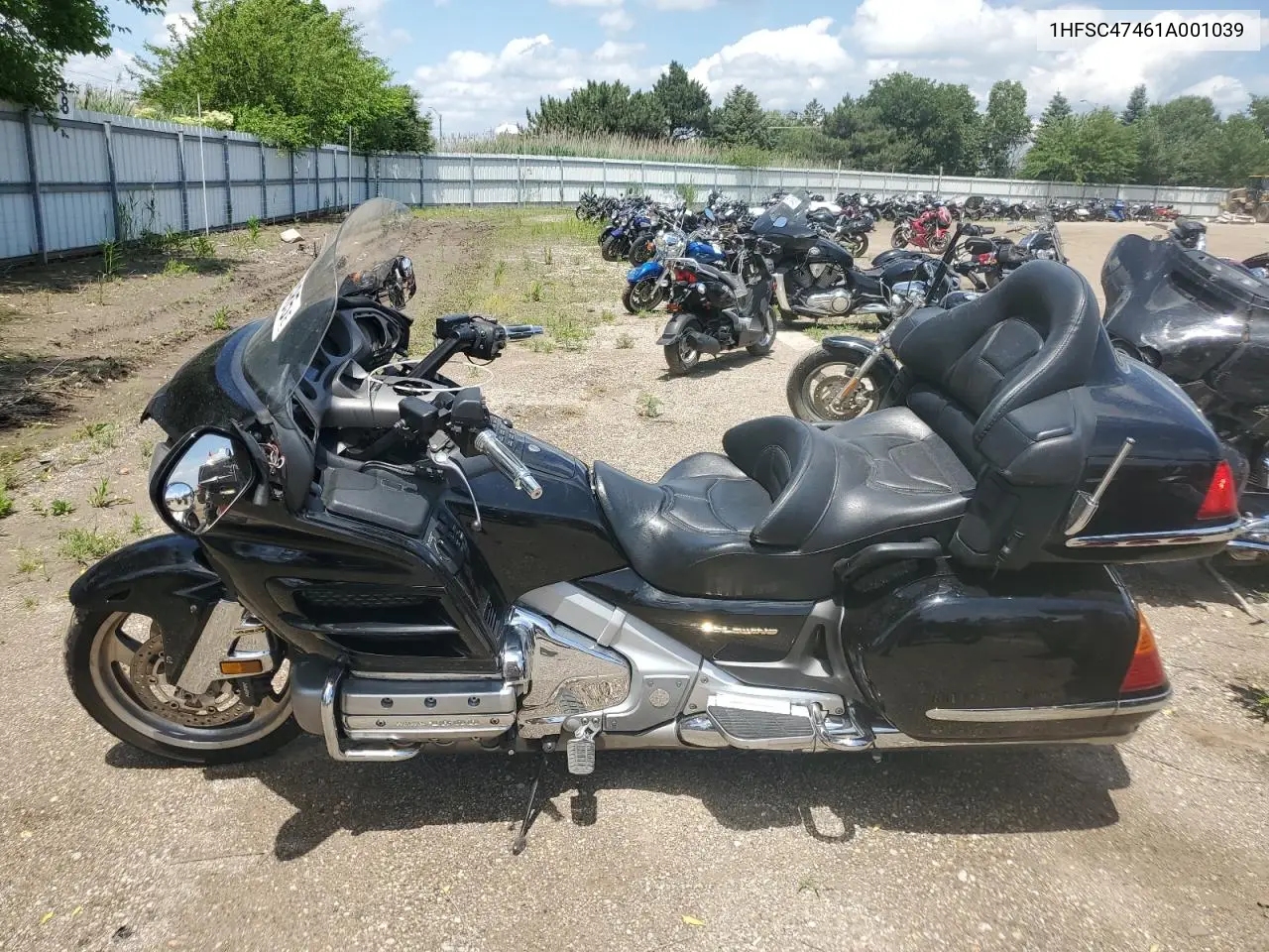 2001 Honda Gl1800 A VIN: 1HFSC47461A001039 Lot: 61658485