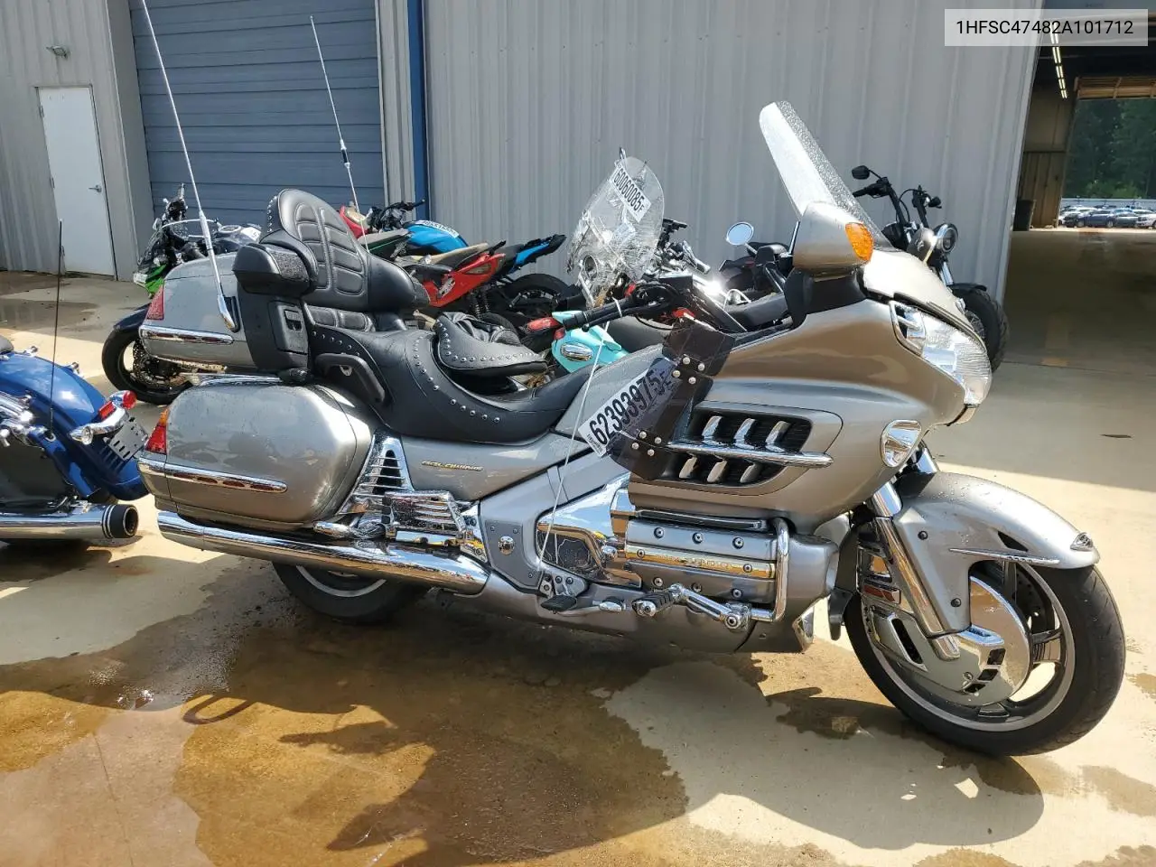 2002 Honda Gl1800 A VIN: 1HFSC47482A101712 Lot: 62393975