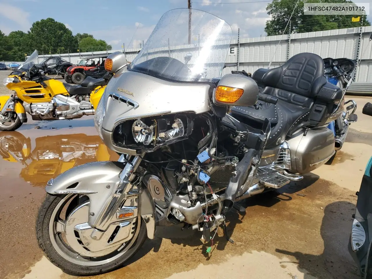 2002 Honda Gl1800 A VIN: 1HFSC47482A101712 Lot: 62393975