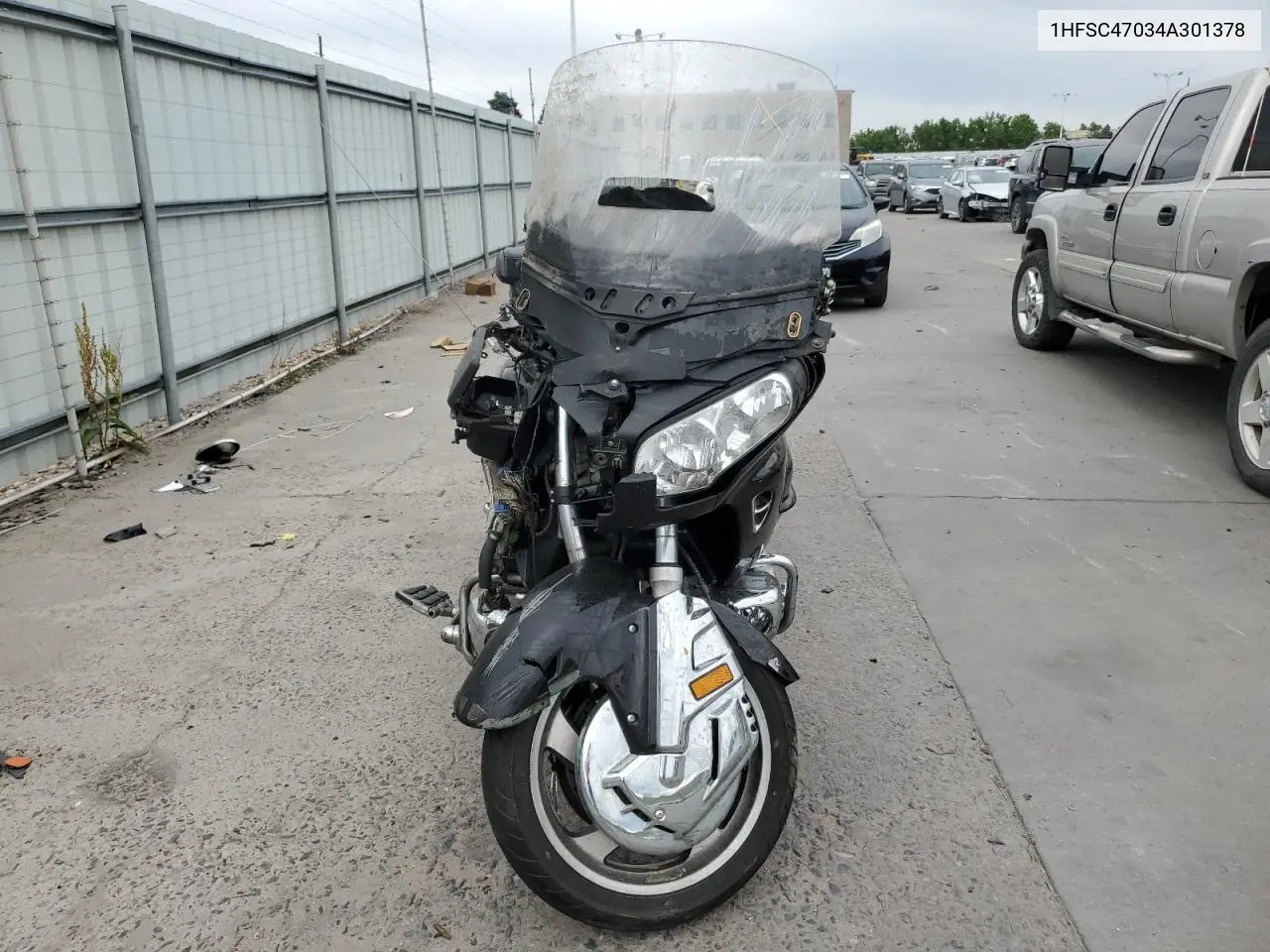 2004 Honda Gl1800 VIN: 1HFSC47034A301378 Lot: 58661865