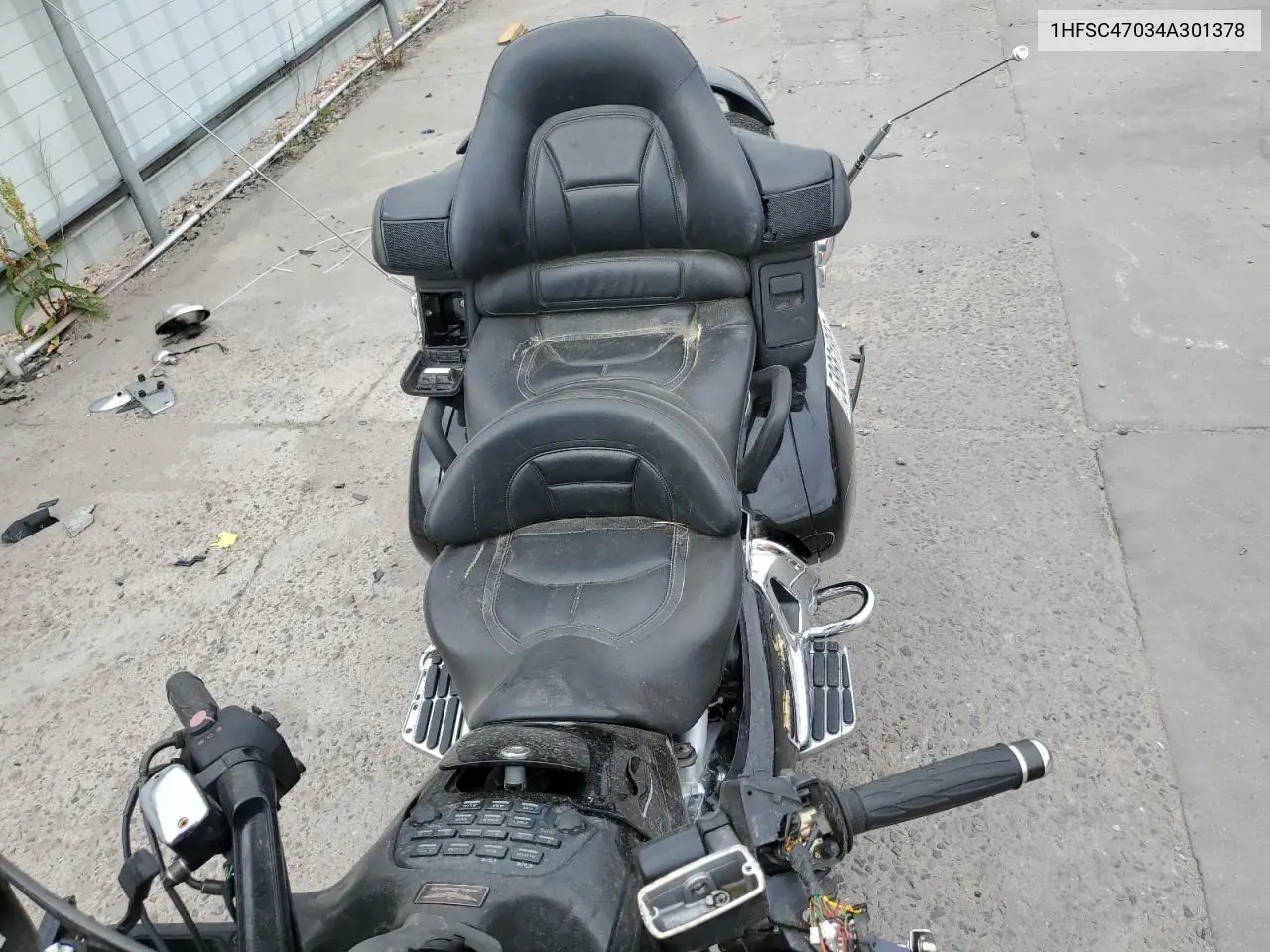 2004 Honda Gl1800 VIN: 1HFSC47034A301378 Lot: 58661865