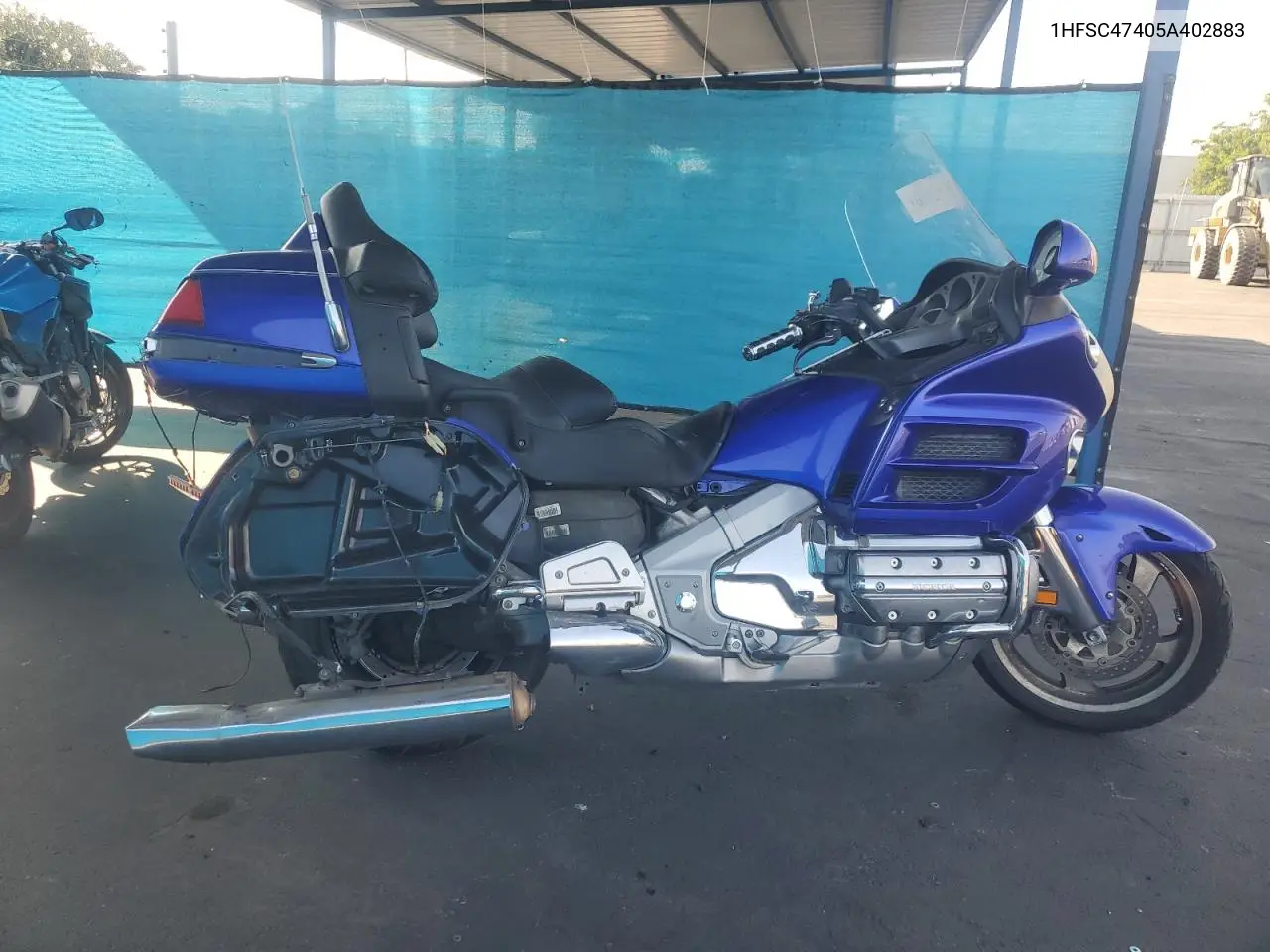 2005 Honda Gl1800 A VIN: 1HFSC47405A402883 Lot: 60076805