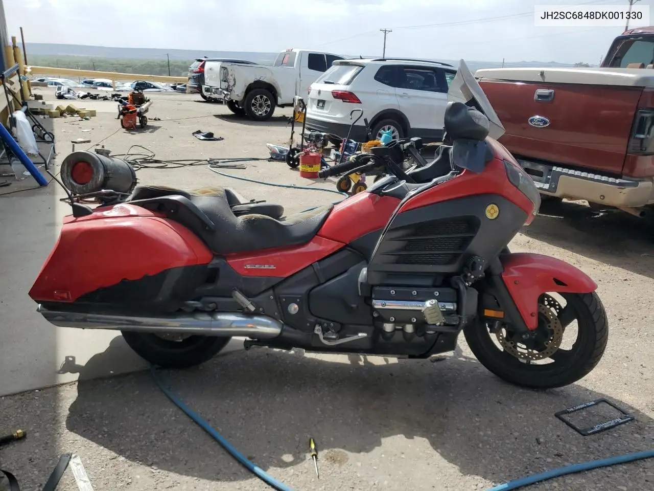 2013 Honda Gl1800 B VIN: JH2SC6848DK001330 Lot: 61400075