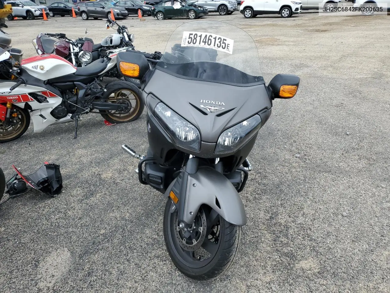 2015 Honda Gl1800 B VIN: JH2SC6842FK200635 Lot: 58146135