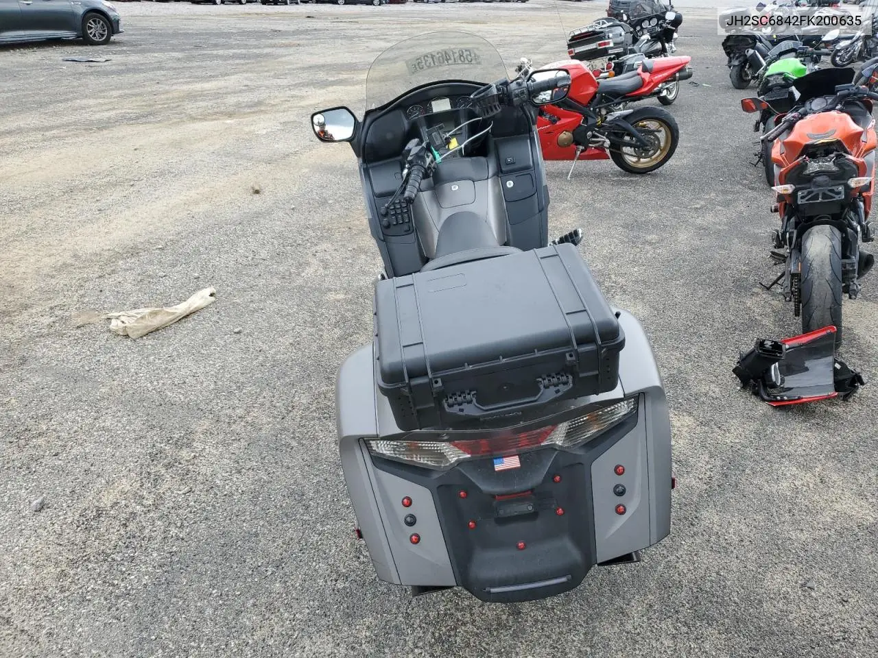 2015 Honda Gl1800 B VIN: JH2SC6842FK200635 Lot: 58146135