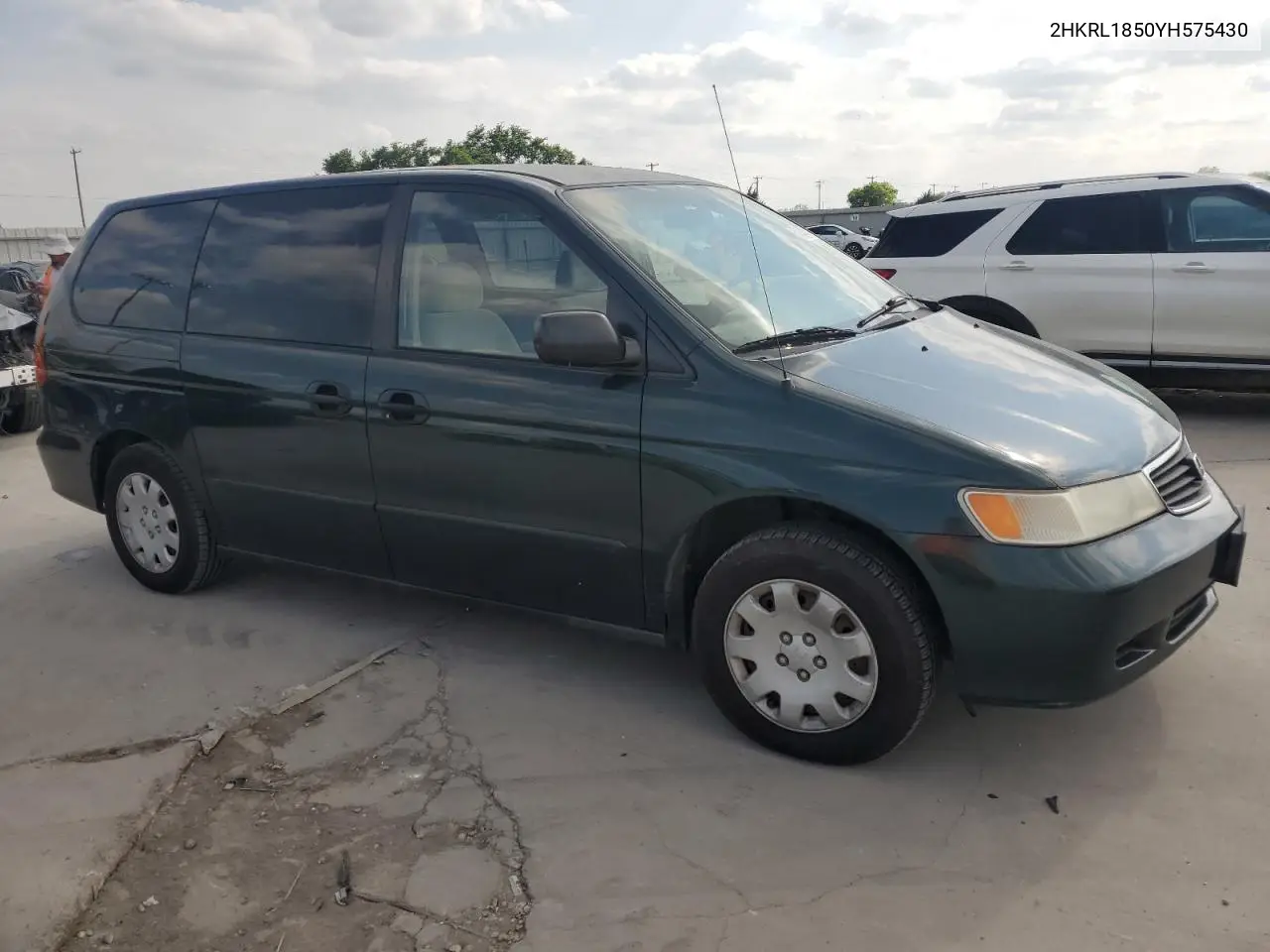 2000 Honda Odyssey Lx VIN: 2HKRL1850YH575430 Lot: 53260255