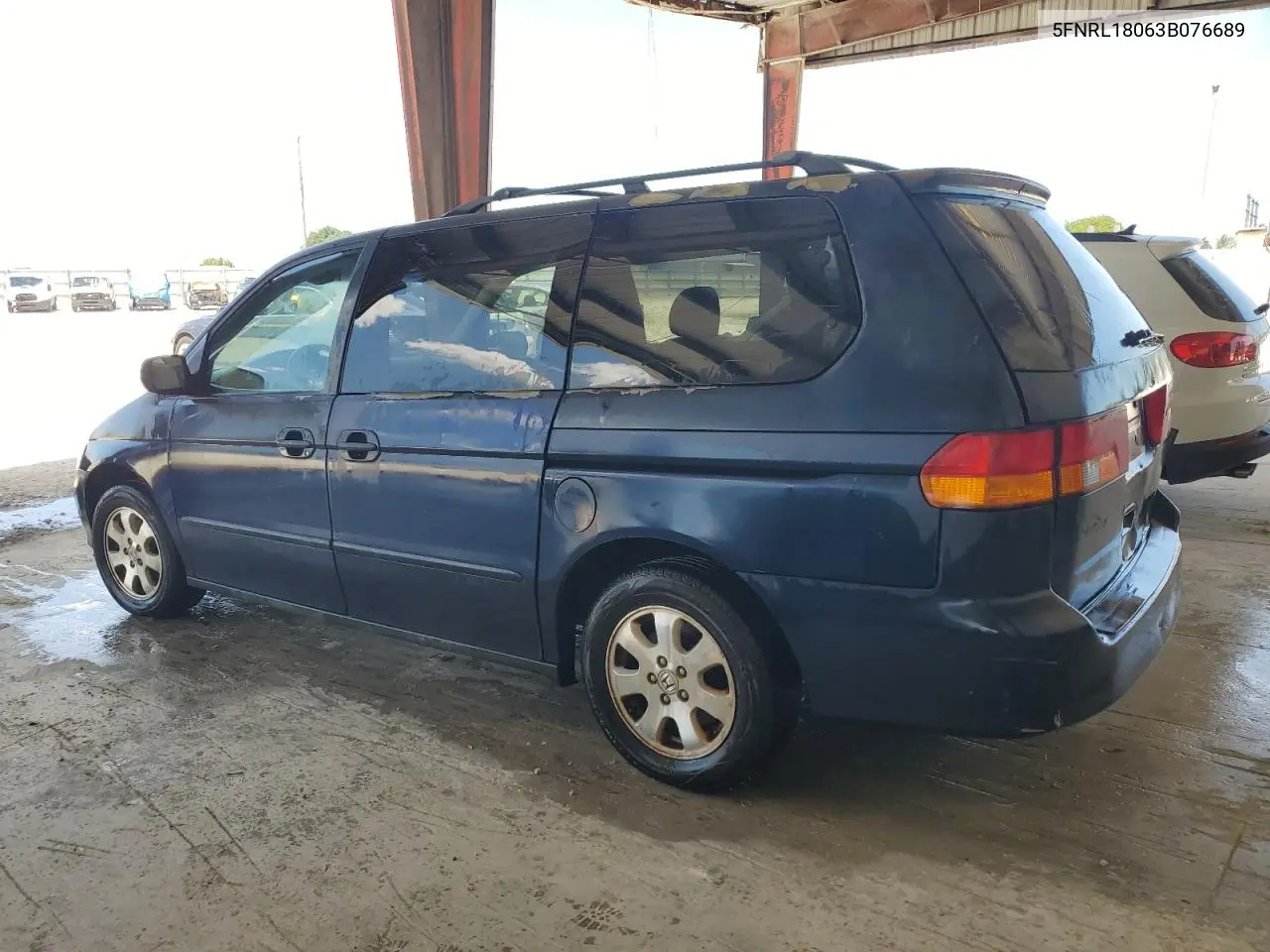 2003 Honda Odyssey Exl VIN: 5FNRL18063B076689 Lot: 56358275