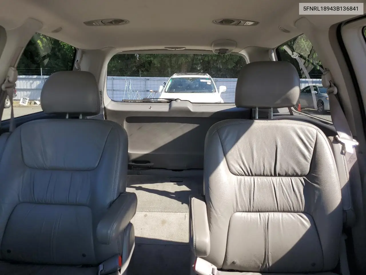 2003 Honda Odyssey Exl VIN: 5FNRL18943B136841 Lot: 63111185