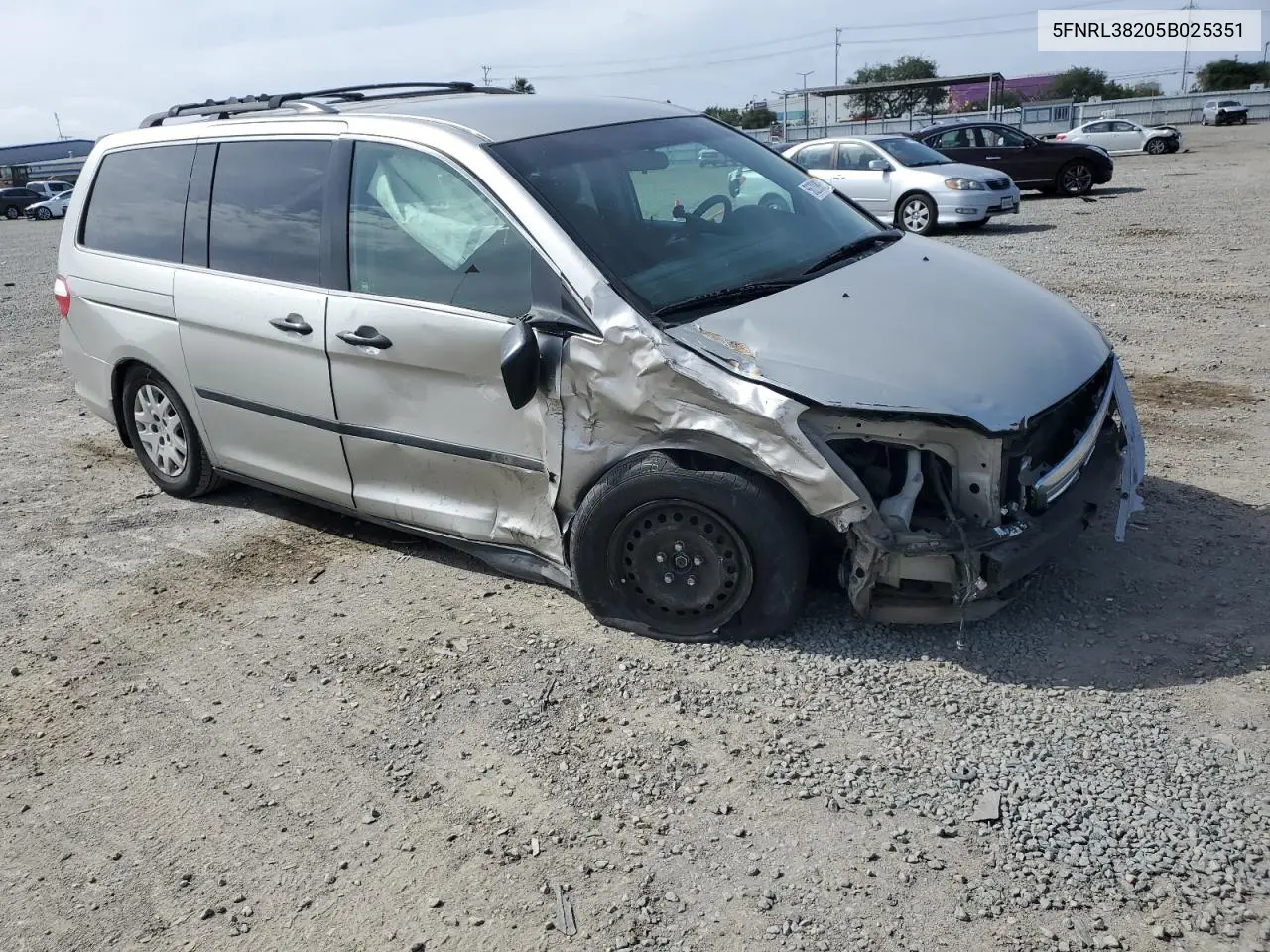 2005 Honda Odyssey Lx VIN: 5FNRL38205B025351 Lot: 56209865