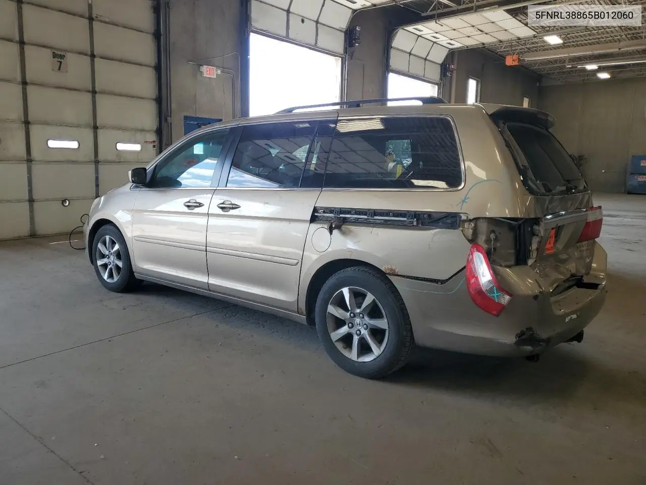 2005 Honda Odyssey Touring VIN: 5FNRL38865B012060 Lot: 56576065