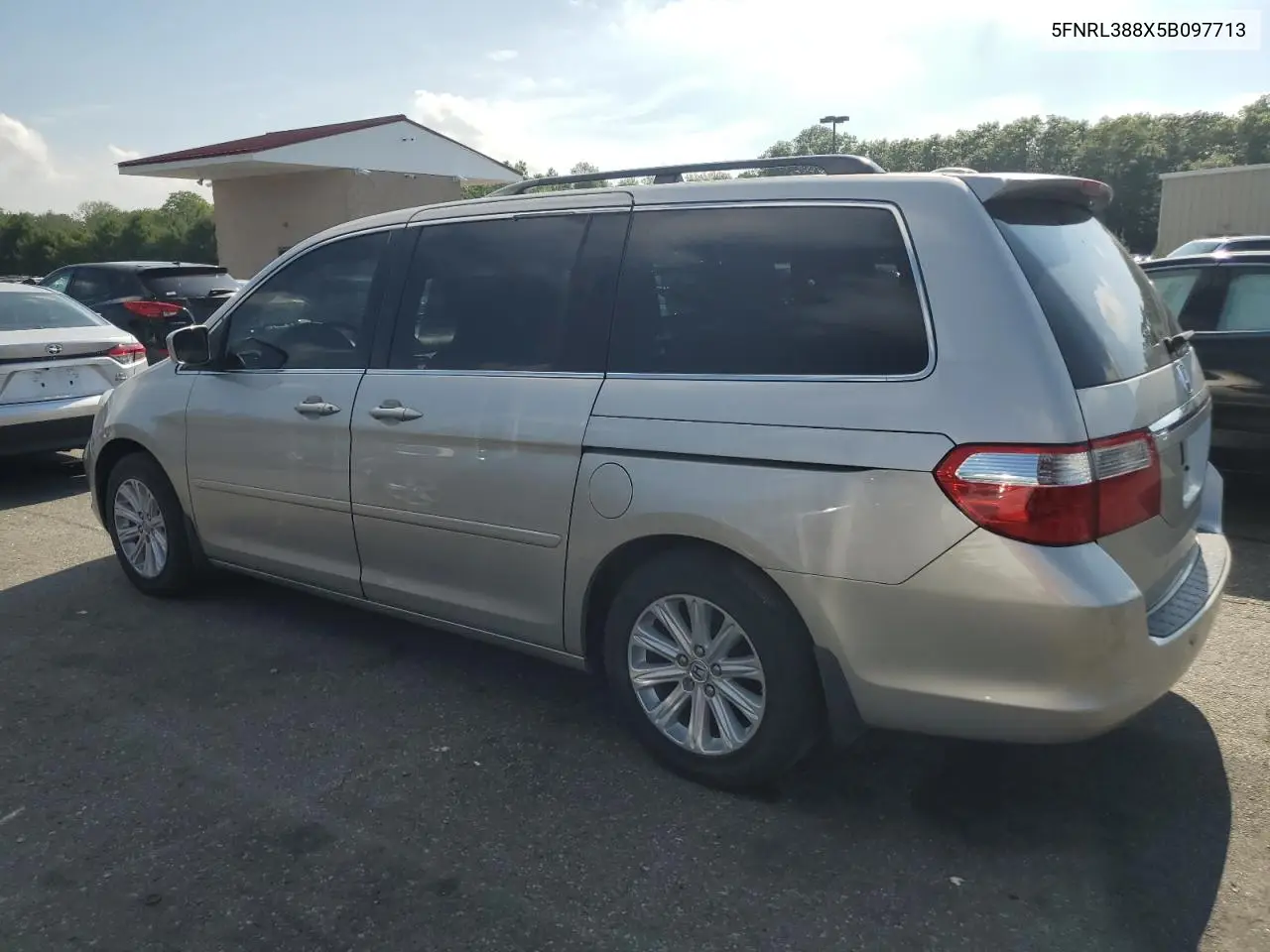 2005 Honda Odyssey Touring VIN: 5FNRL388X5B097713 Lot: 60722985