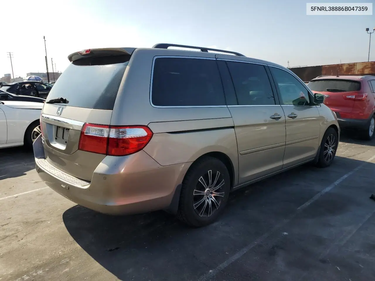 2006 Honda Odyssey Touring VIN: 5FNRL38886B047359 Lot: 63230905