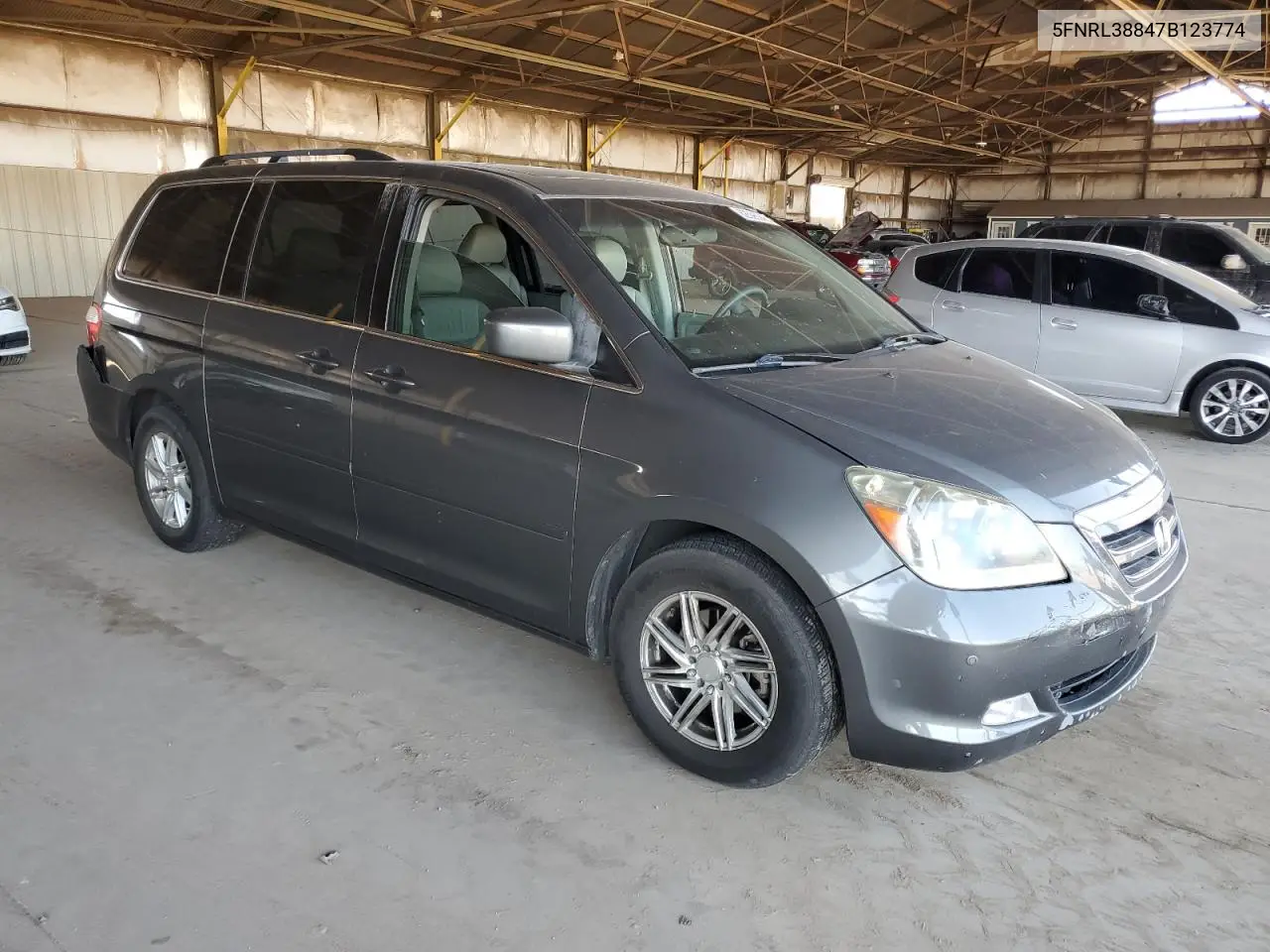 2007 Honda Odyssey Touring VIN: 5FNRL38847B123774 Lot: 62596945