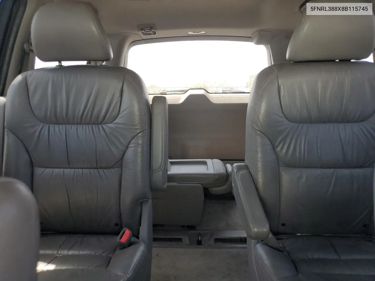 2008 Honda Odyssey Touring VIN: 5FNRL388X8B115745 Lot: 61611275