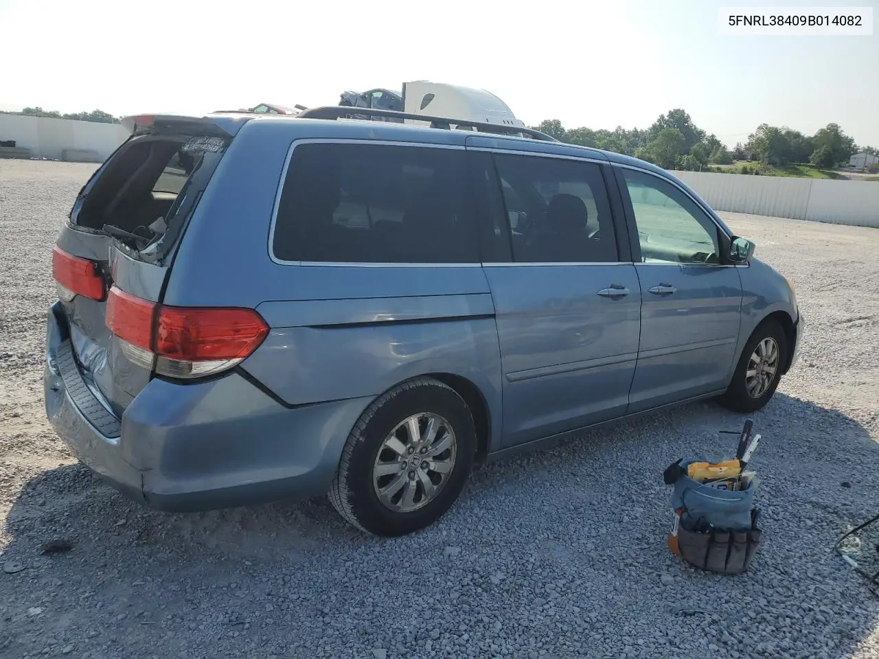2009 Honda Odyssey Ex VIN: 5FNRL38409B014082 Lot: 62750485