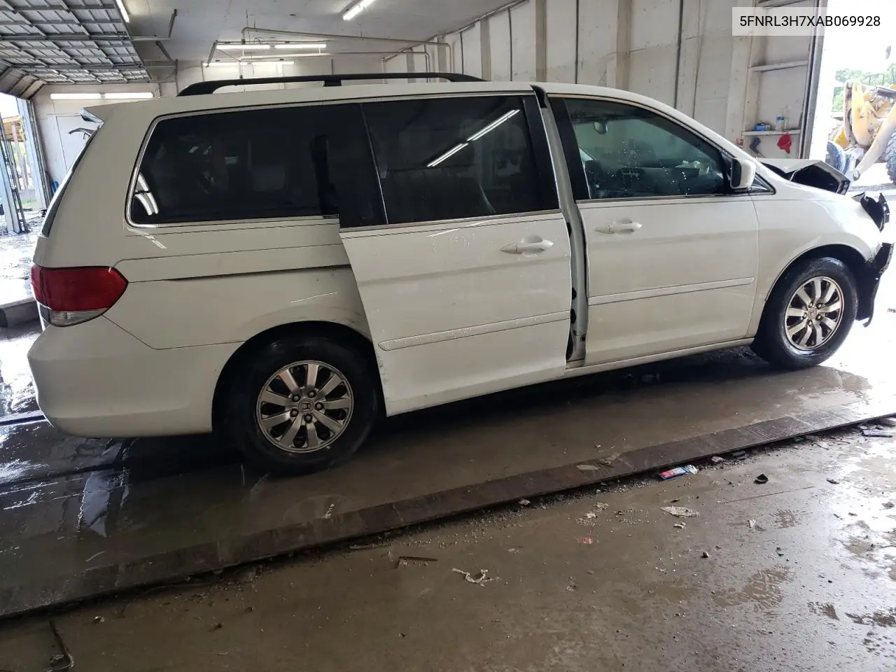 2010 Honda Odyssey Exl VIN: 5FNRL3H7XAB069928 Lot: 56839425