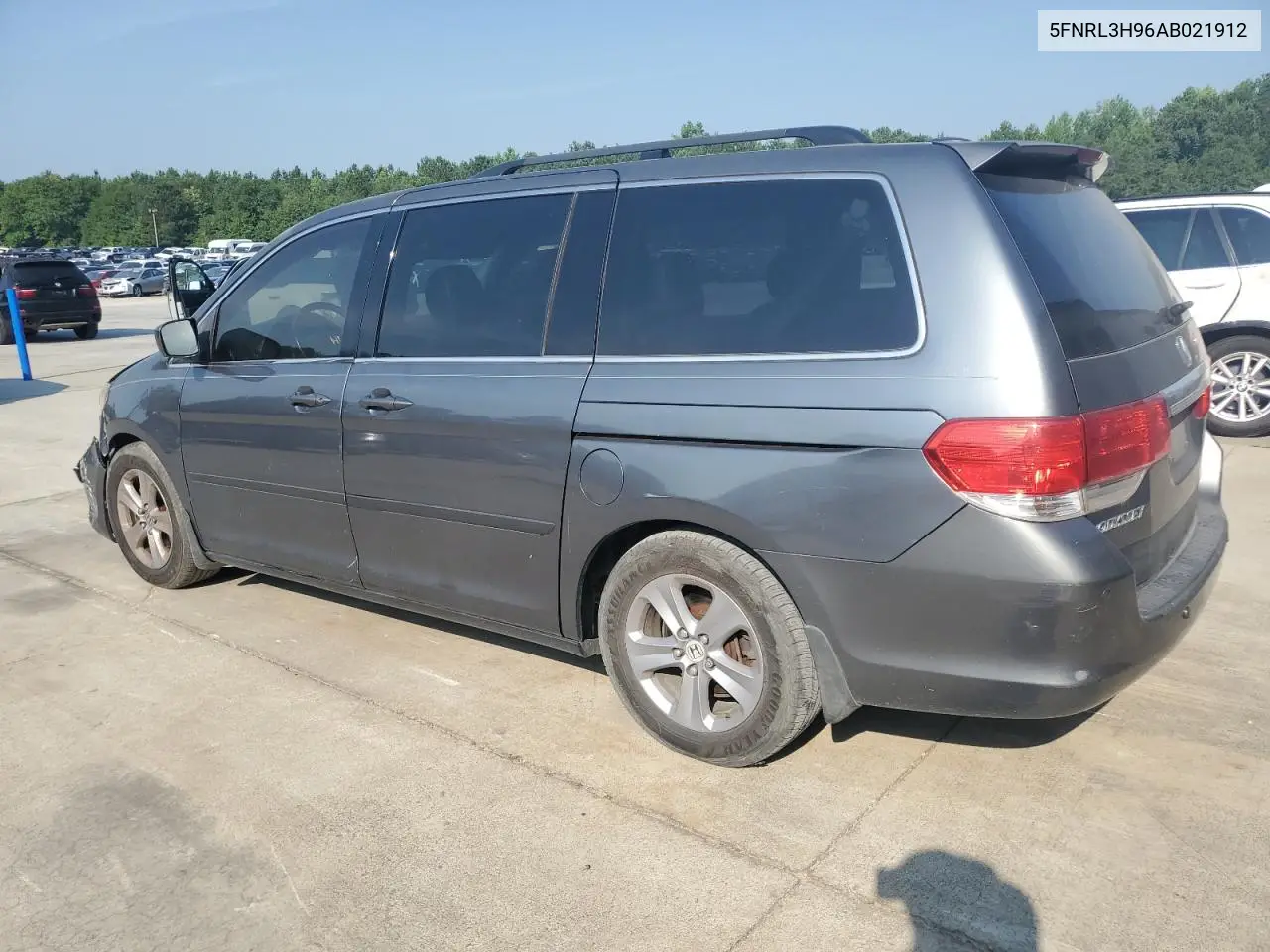 2010 Honda Odyssey Touring VIN: 5FNRL3H96AB021912 Lot: 62161545