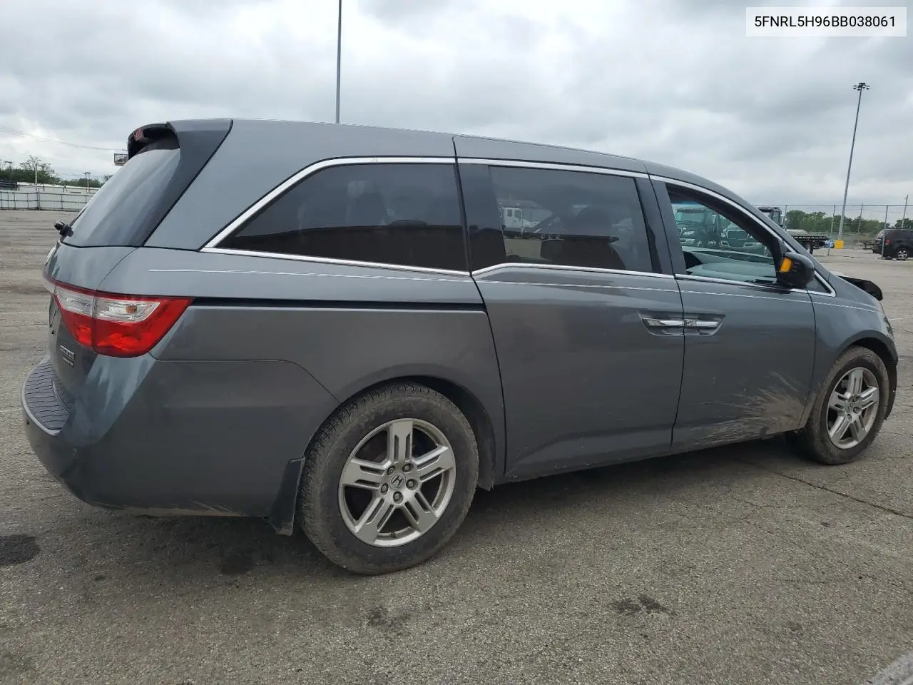 2011 Honda Odyssey Touring VIN: 5FNRL5H96BB038061 Lot: 56738395