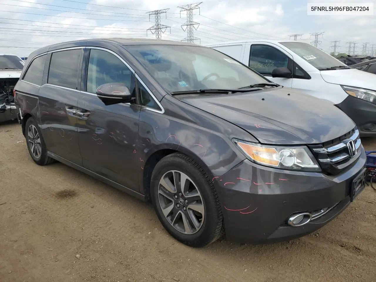 2015 Honda Odyssey Touring VIN: 5FNRL5H96FB047204 Lot: 56297985
