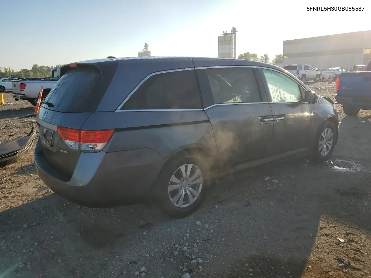 2016 Honda Odyssey Se VIN: 5FNRL5H30GB085587 Lot: 62568785