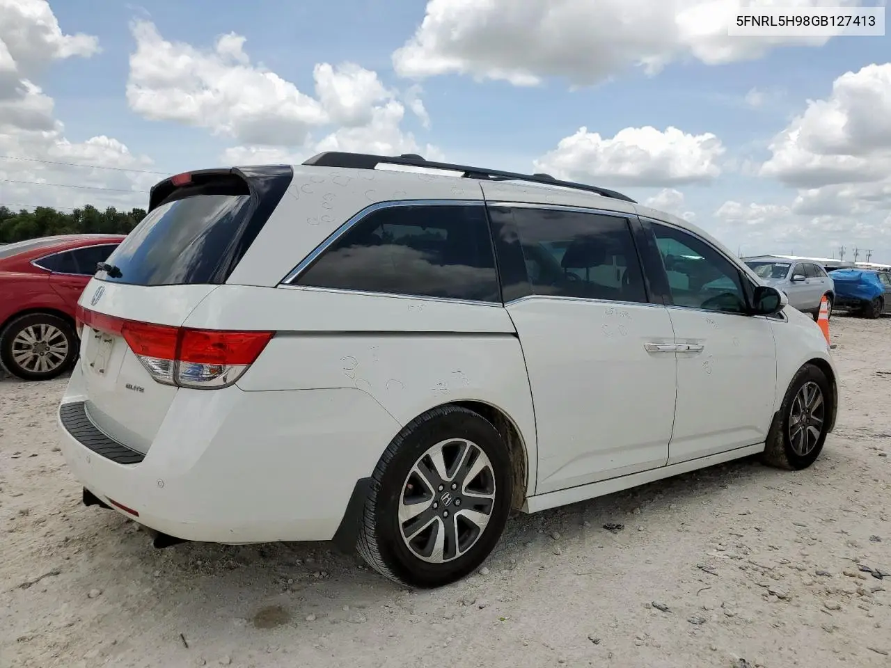 2016 Honda Odyssey Touring VIN: 5FNRL5H98GB127413 Lot: 62786945