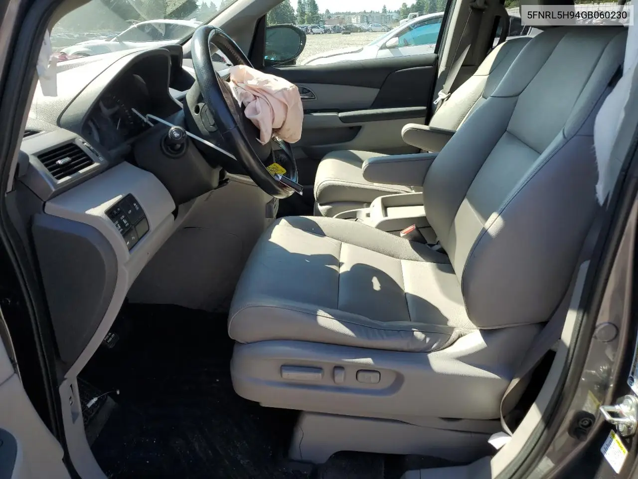 2016 Honda Odyssey Touring VIN: 5FNRL5H94GB060230 Lot: 63266995