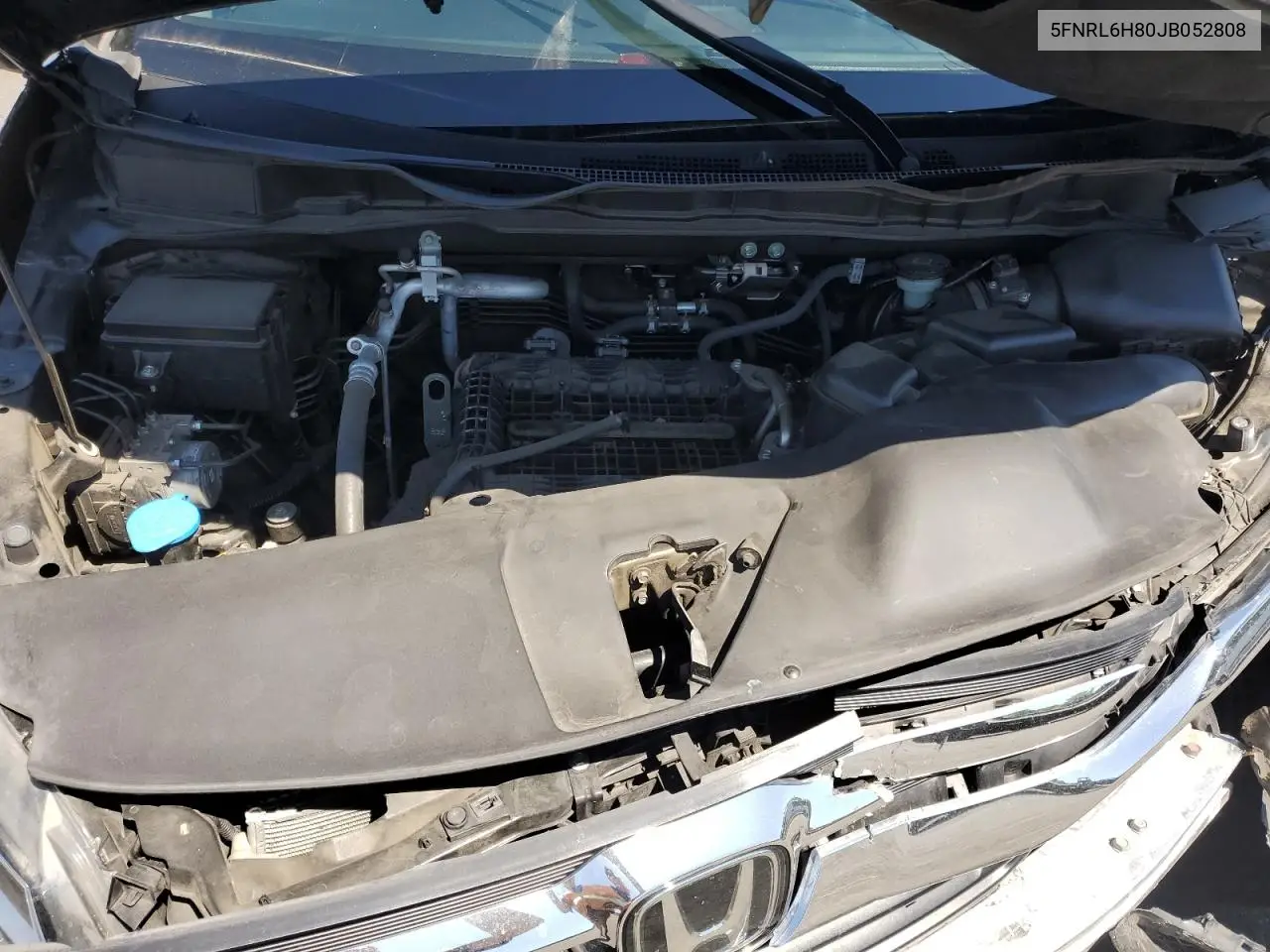 2018 Honda Odyssey Touring VIN: 5FNRL6H80JB052808 Lot: 63310555
