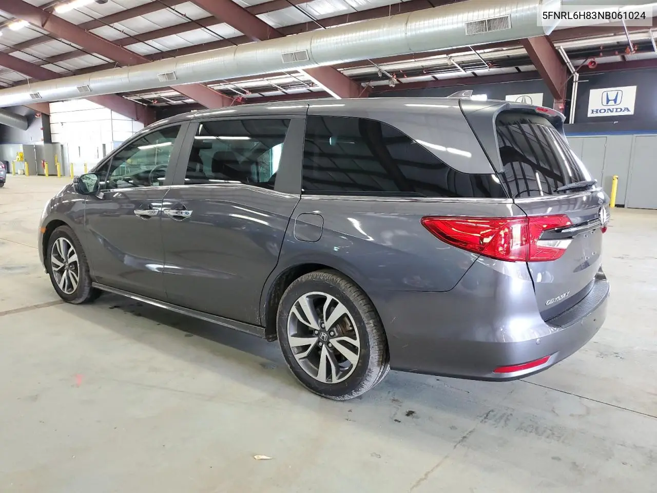 2022 Honda Odyssey Touring VIN: 5FNRL6H83NB061024 Lot: 55073695
