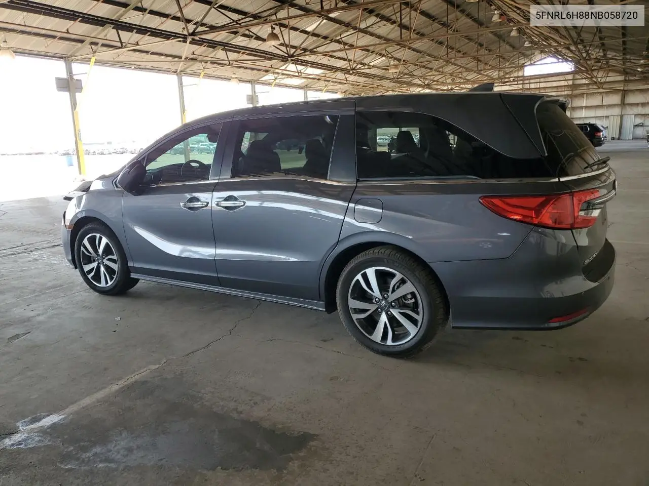 2022 Honda Odyssey Touring VIN: 5FNRL6H88NB058720 Lot: 61505685