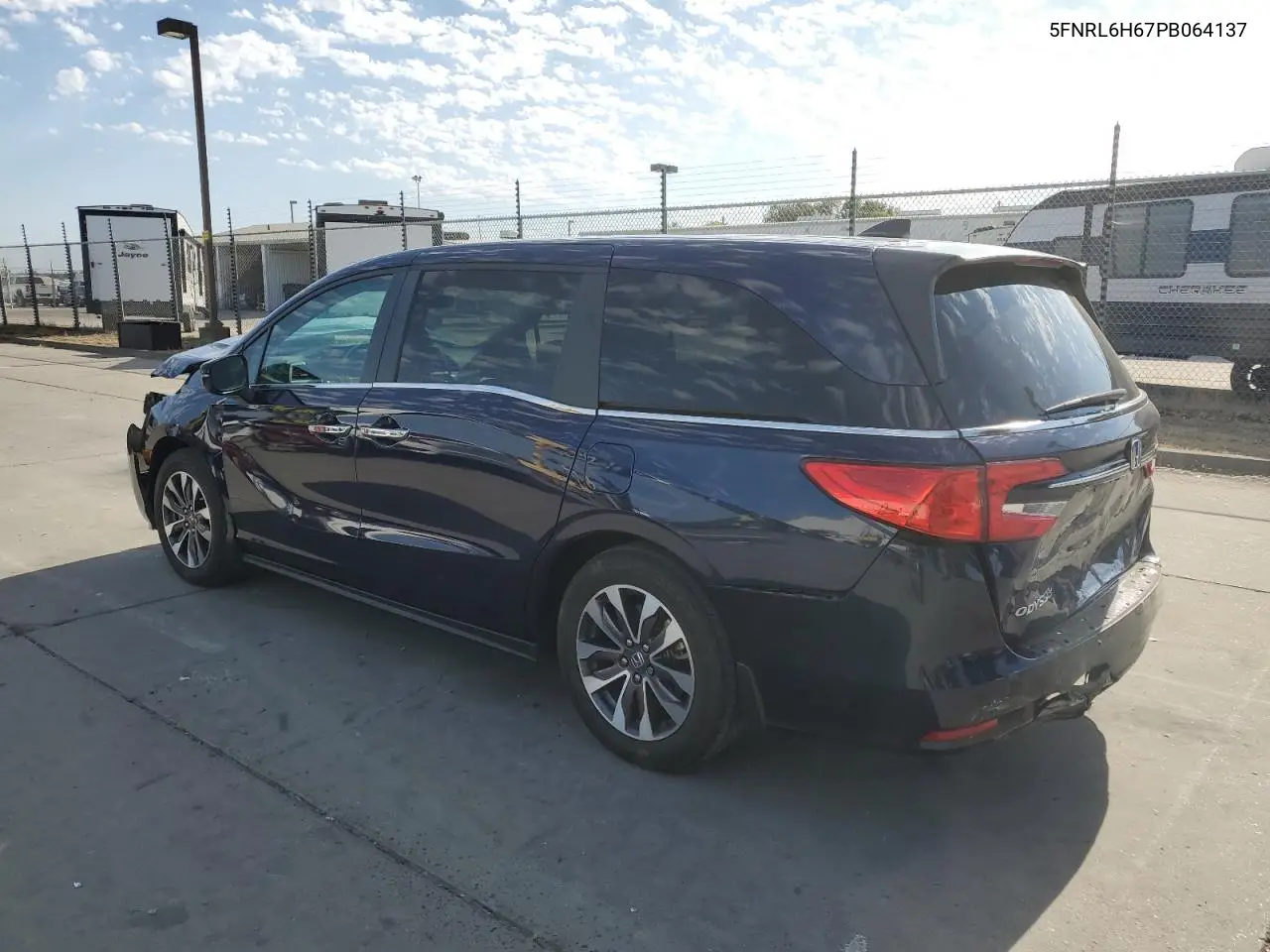 2023 Honda Odyssey Exl VIN: 5FNRL6H67PB064137 Lot: 63163385