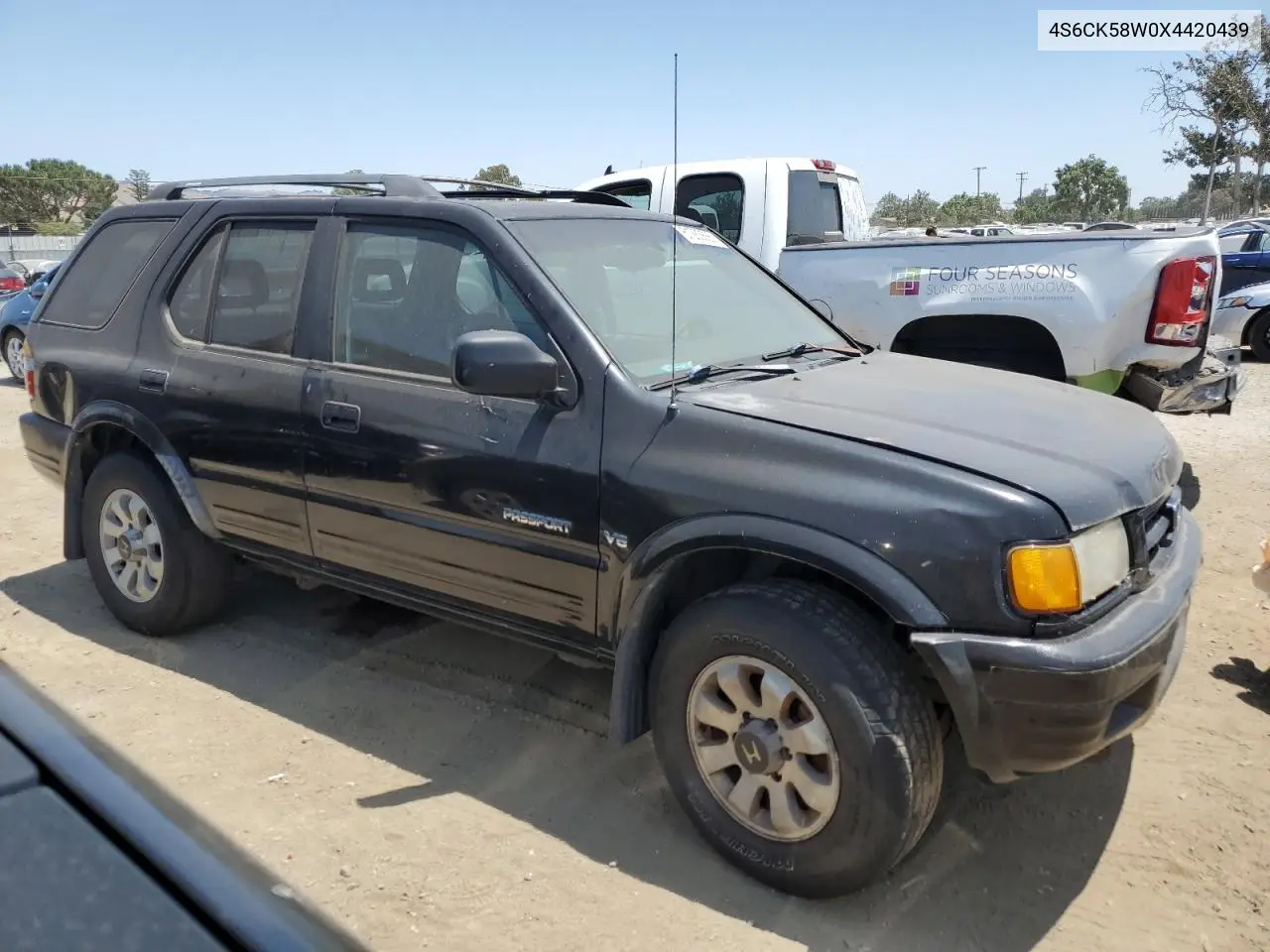 1999 Honda Passport Ex VIN: 4S6CK58W0X4420439 Lot: 61283685