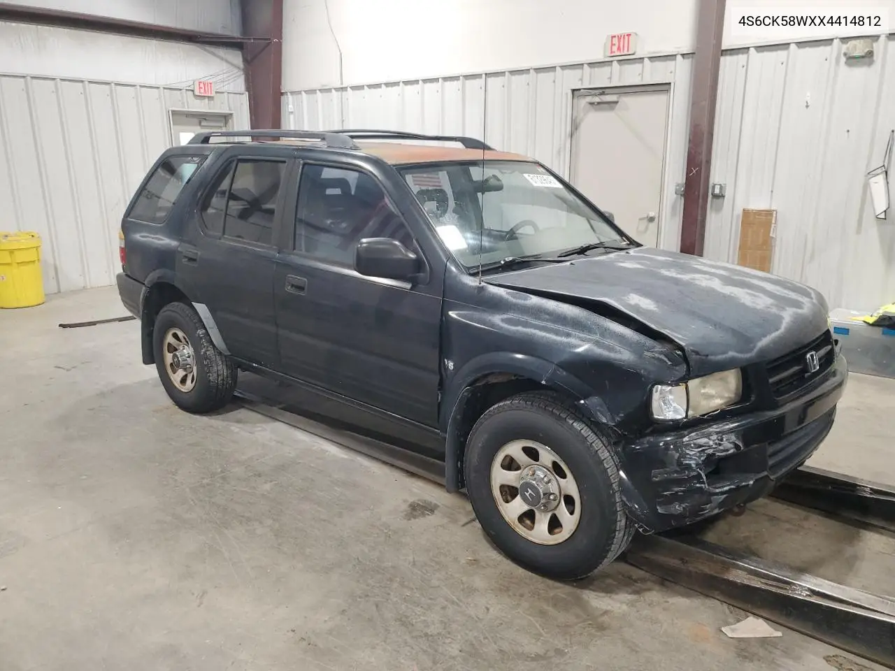 1999 Honda Passport Ex VIN: 4S6CK58WXX4414812 Lot: 61329645