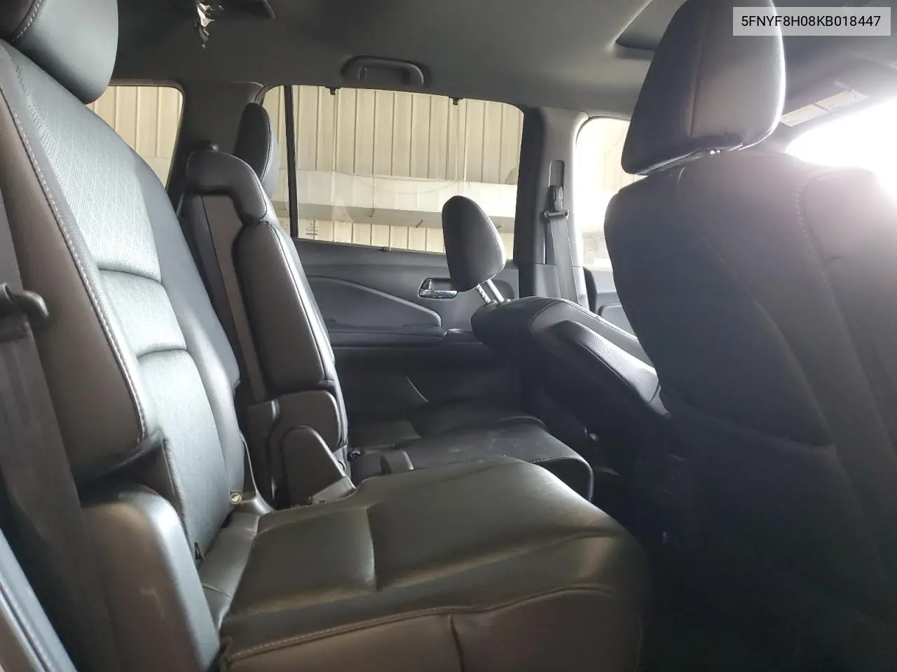 2019 Honda Passport Elite VIN: 5FNYF8H08KB018447 Lot: 64009195