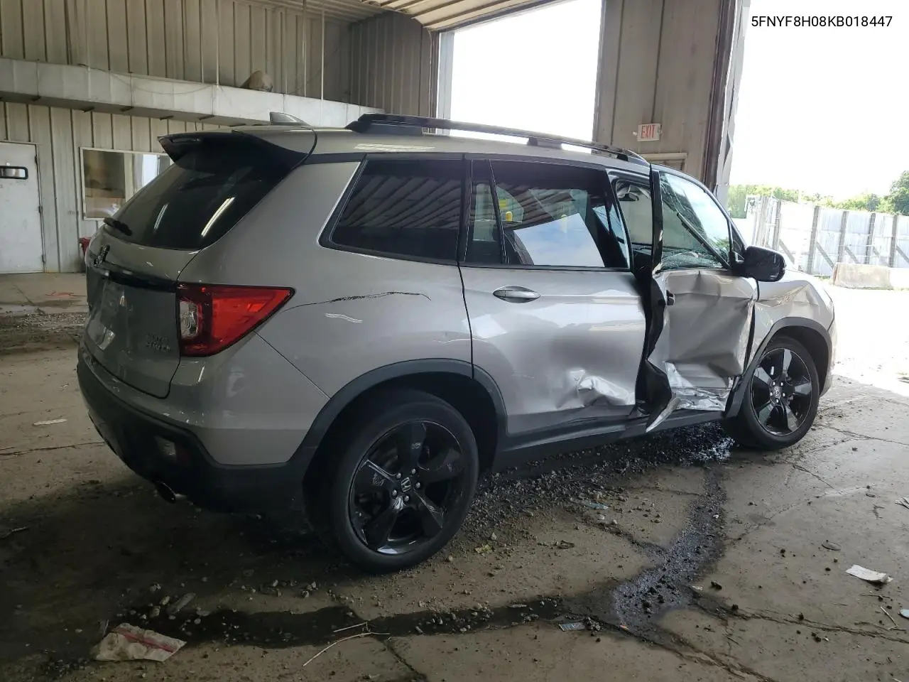 2019 Honda Passport Elite VIN: 5FNYF8H08KB018447 Lot: 64009195