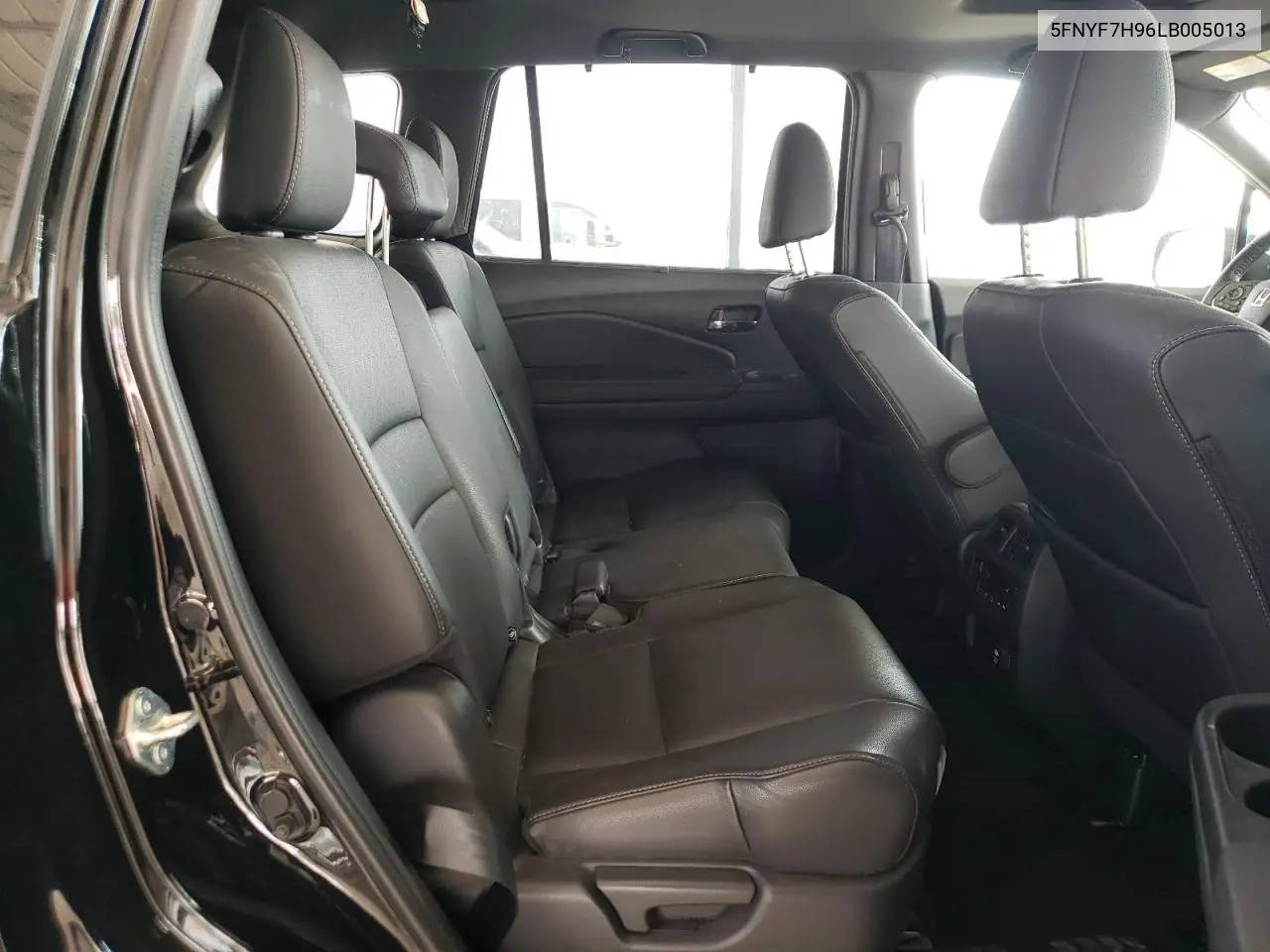 2020 Honda Passport Touring VIN: 5FNYF7H96LB005013 Lot: 61813485