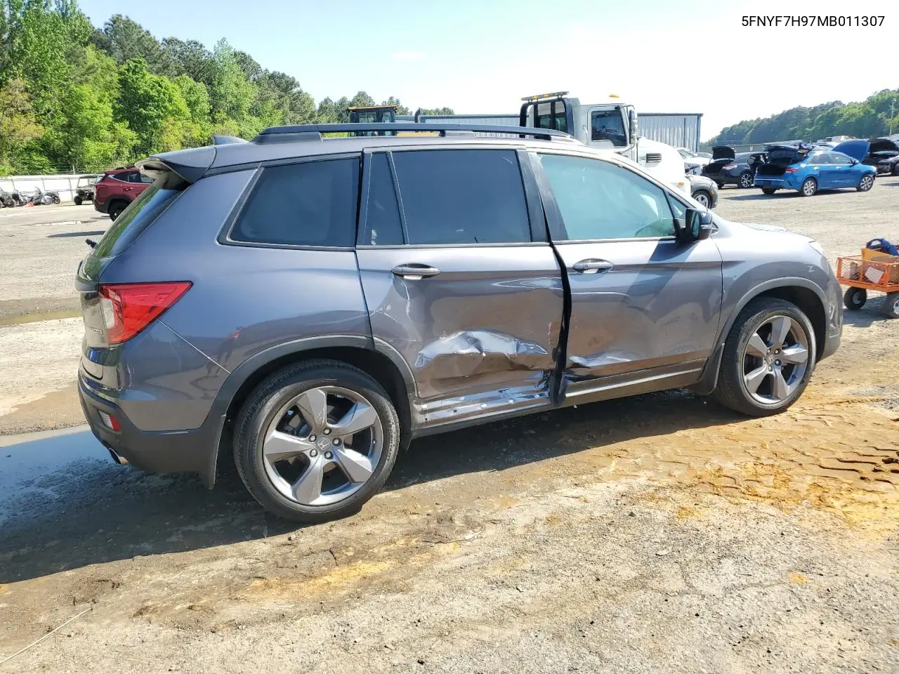 2021 Honda Passport Touring VIN: 5FNYF7H97MB011307 Lot: 52310415