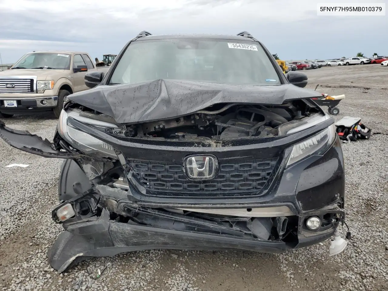 2021 Honda Passport Touring VIN: 5FNYF7H95MB010379 Lot: 55430295