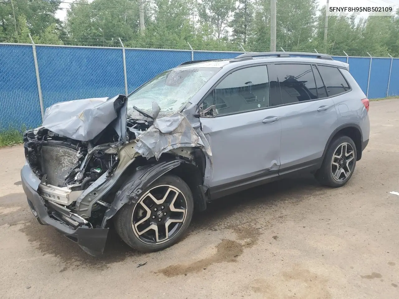 2022 Honda Passport Touring VIN: 5FNYF8H95NB502109 Lot: 61561385