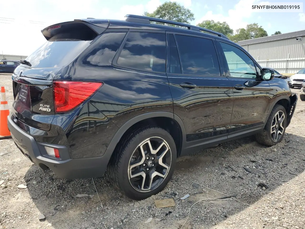 2022 Honda Passport Elite VIN: 5FNYF8H06NB019195 Lot: 64836185