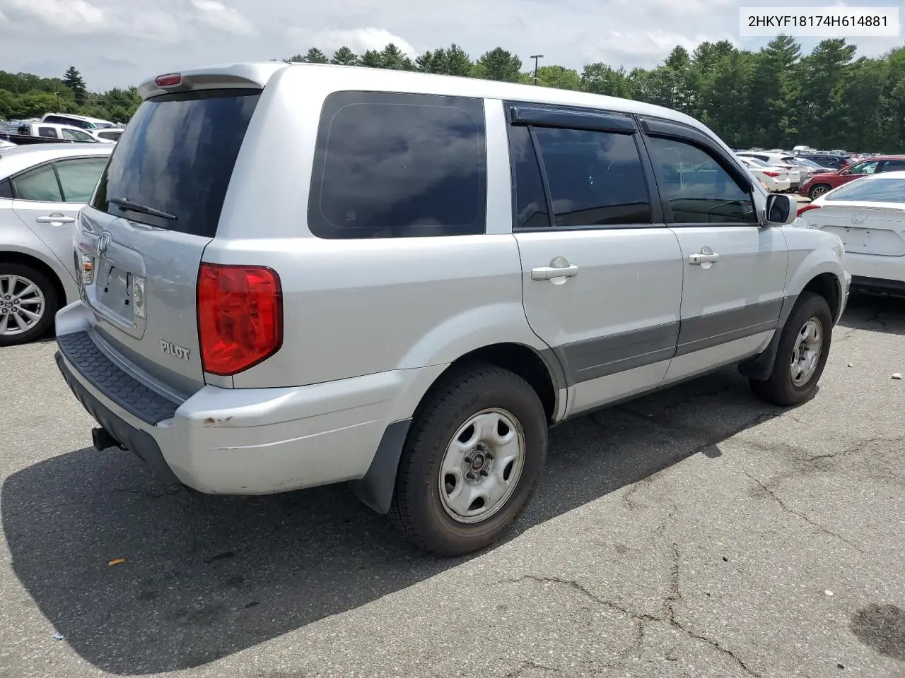 2004 Honda Pilot Lx VIN: 2HKYF18174H614881 Lot: 62088355