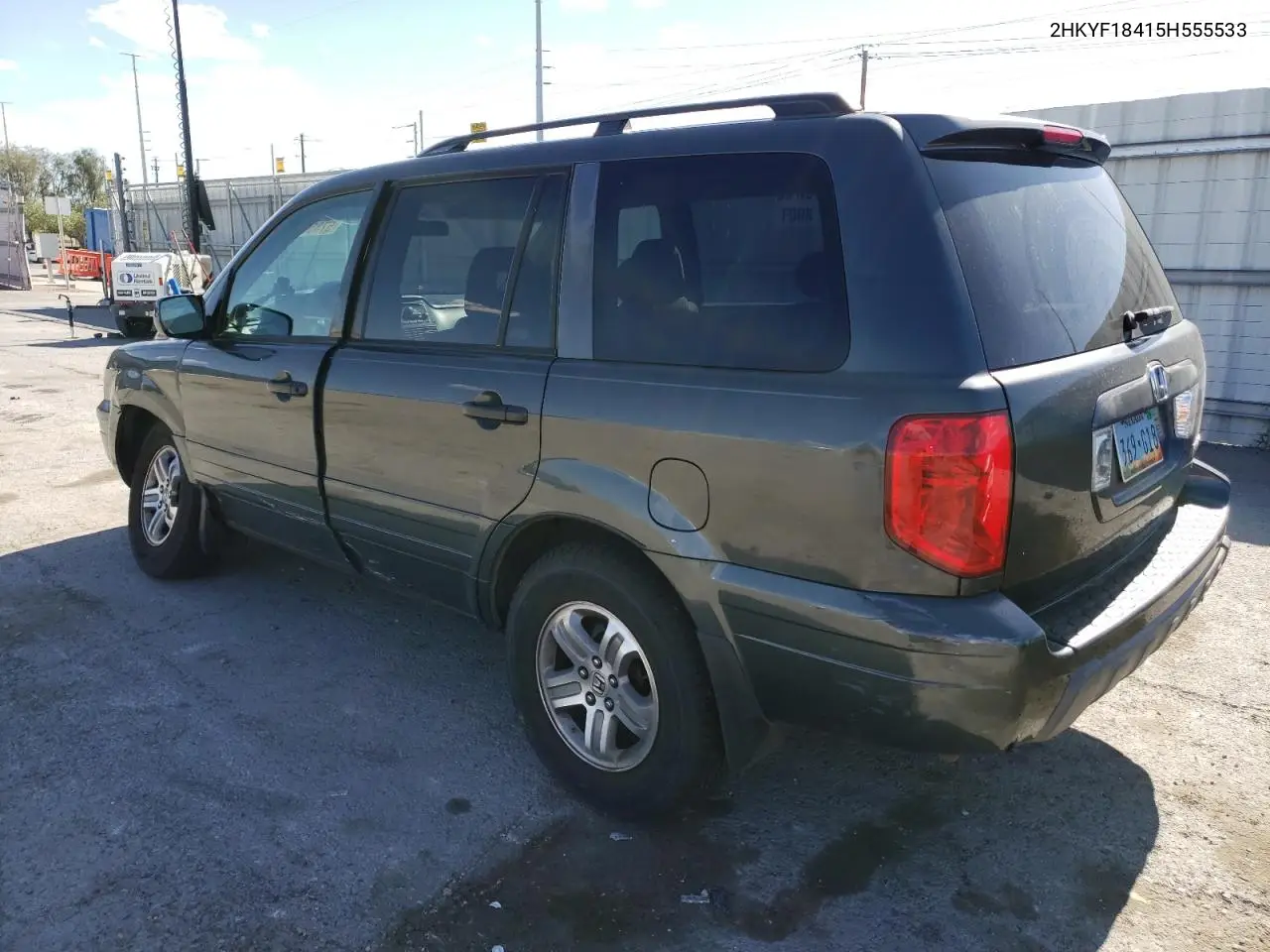 2005 Honda Pilot Ex VIN: 2HKYF18415H555533 Lot: 57356775
