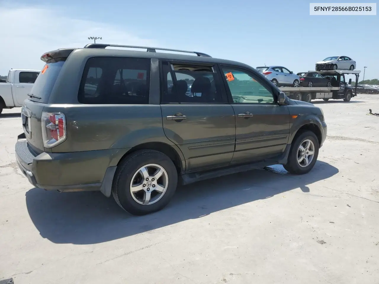 2006 Honda Pilot Ex VIN: 5FNYF28566B025153 Lot: 56792435