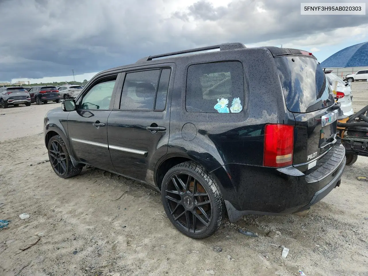 2010 Honda Pilot Touring VIN: 5FNYF3H95AB020303 Lot: 63252465