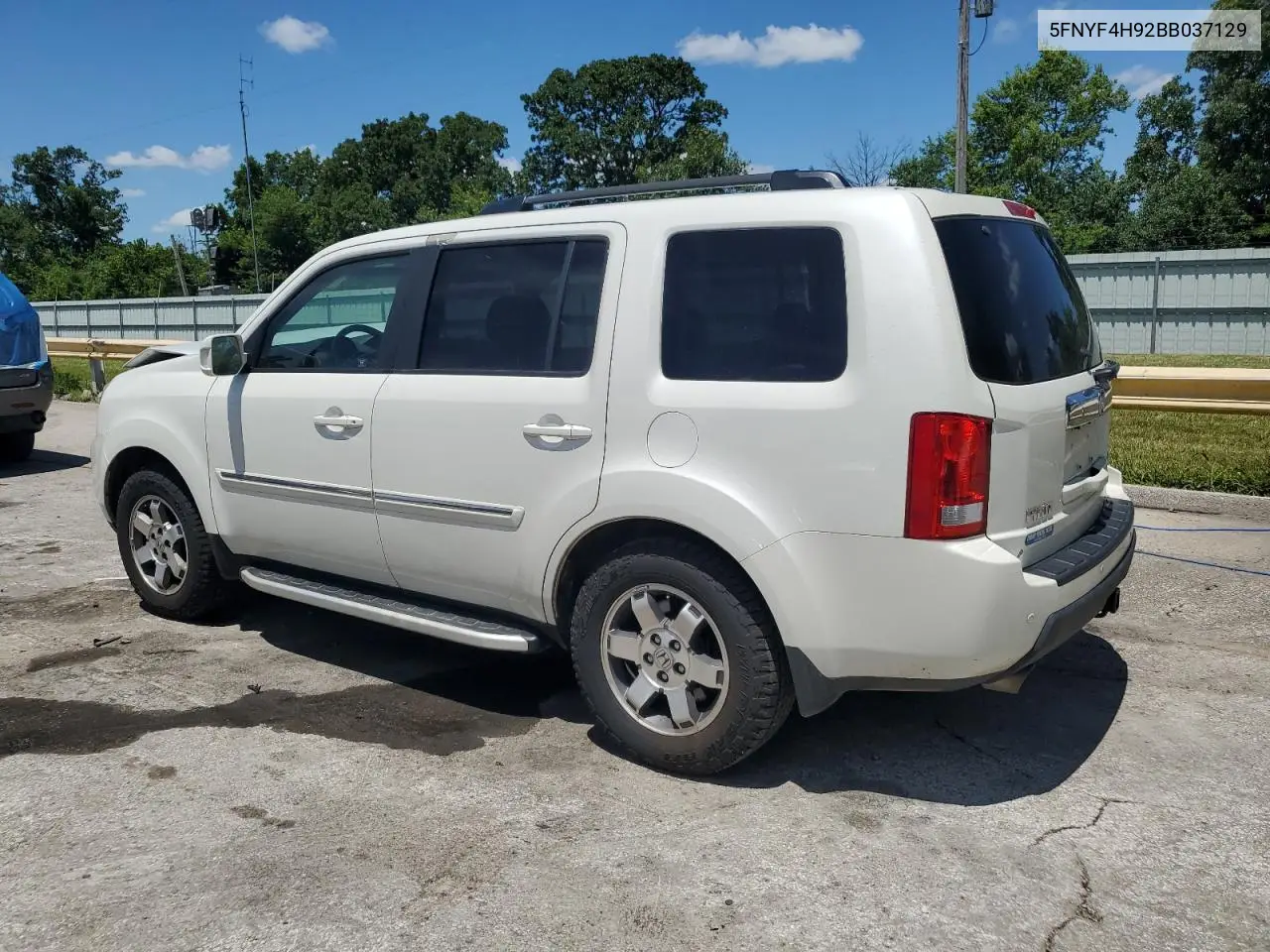 2011 Honda Pilot Touring VIN: 5FNYF4H92BB037129 Lot: 61978905