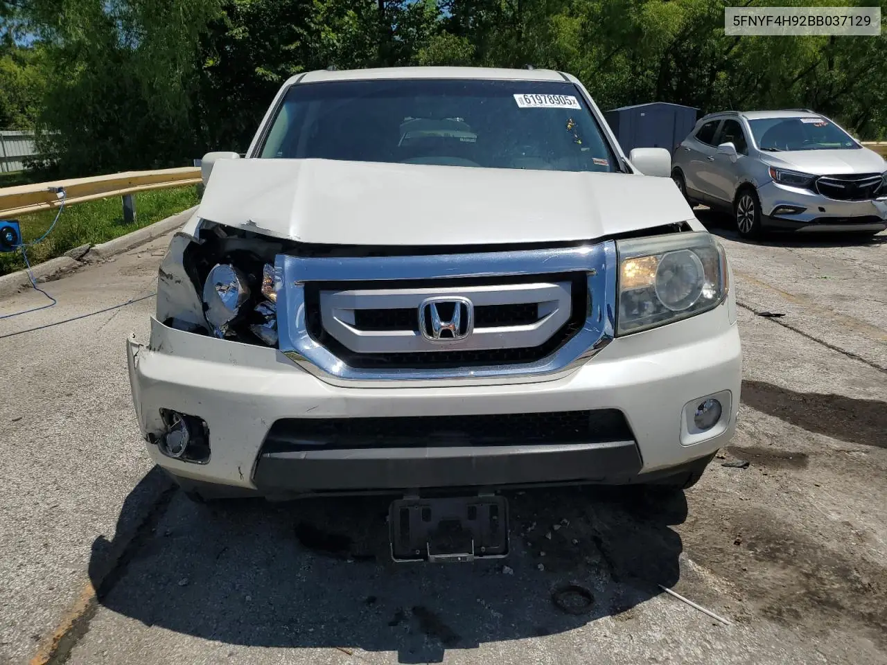 2011 Honda Pilot Touring VIN: 5FNYF4H92BB037129 Lot: 61978905