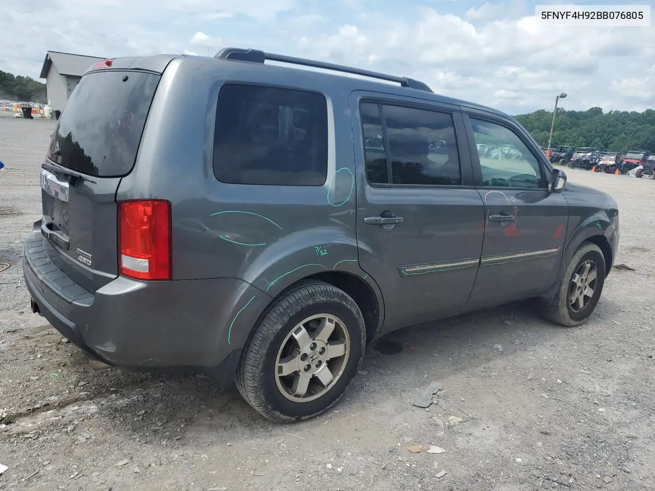 2011 Honda Pilot Touring VIN: 5FNYF4H92BB076805 Lot: 63806985