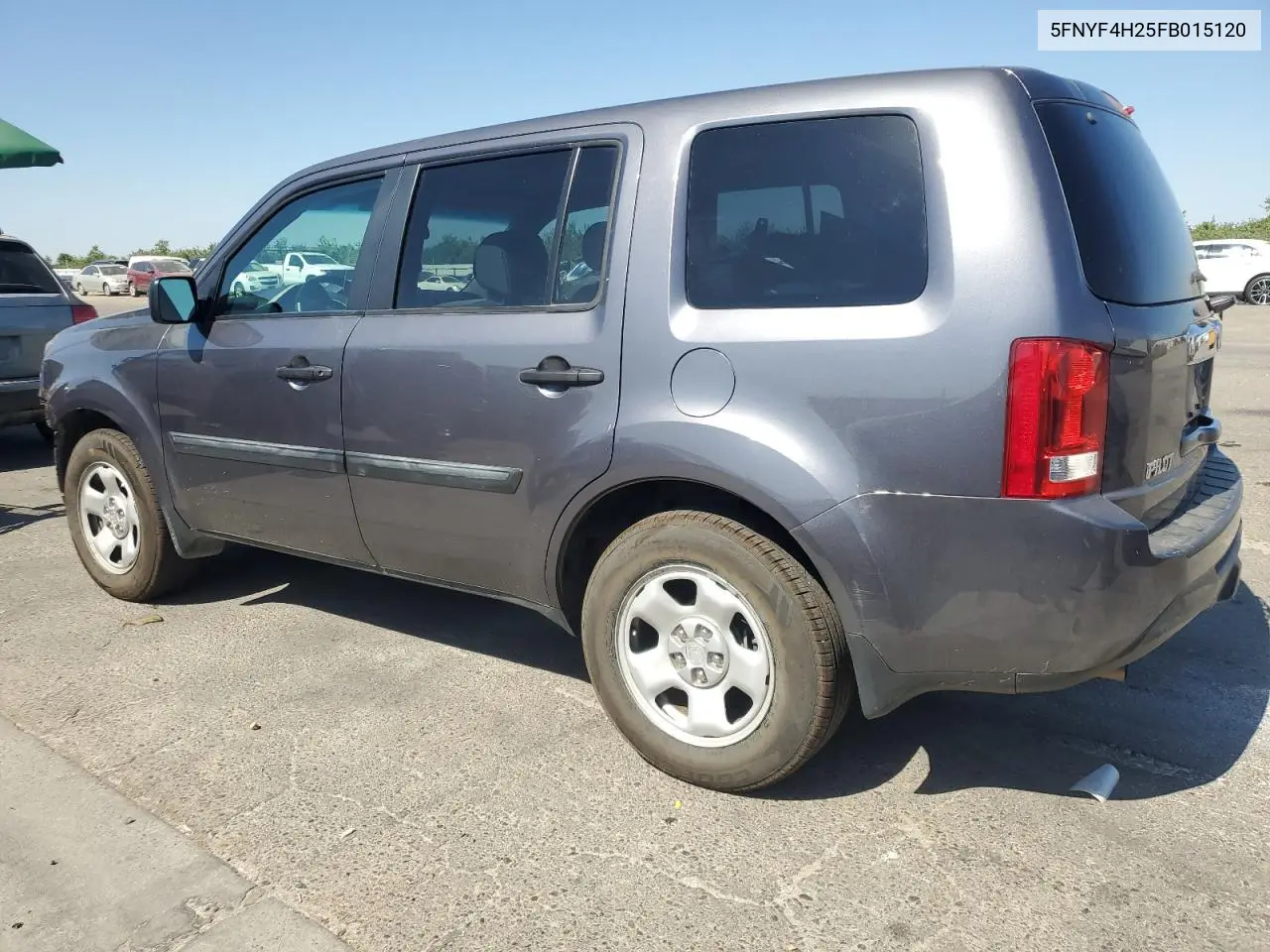 2015 Honda Pilot Lx VIN: 5FNYF4H25FB015120 Lot: 61773105