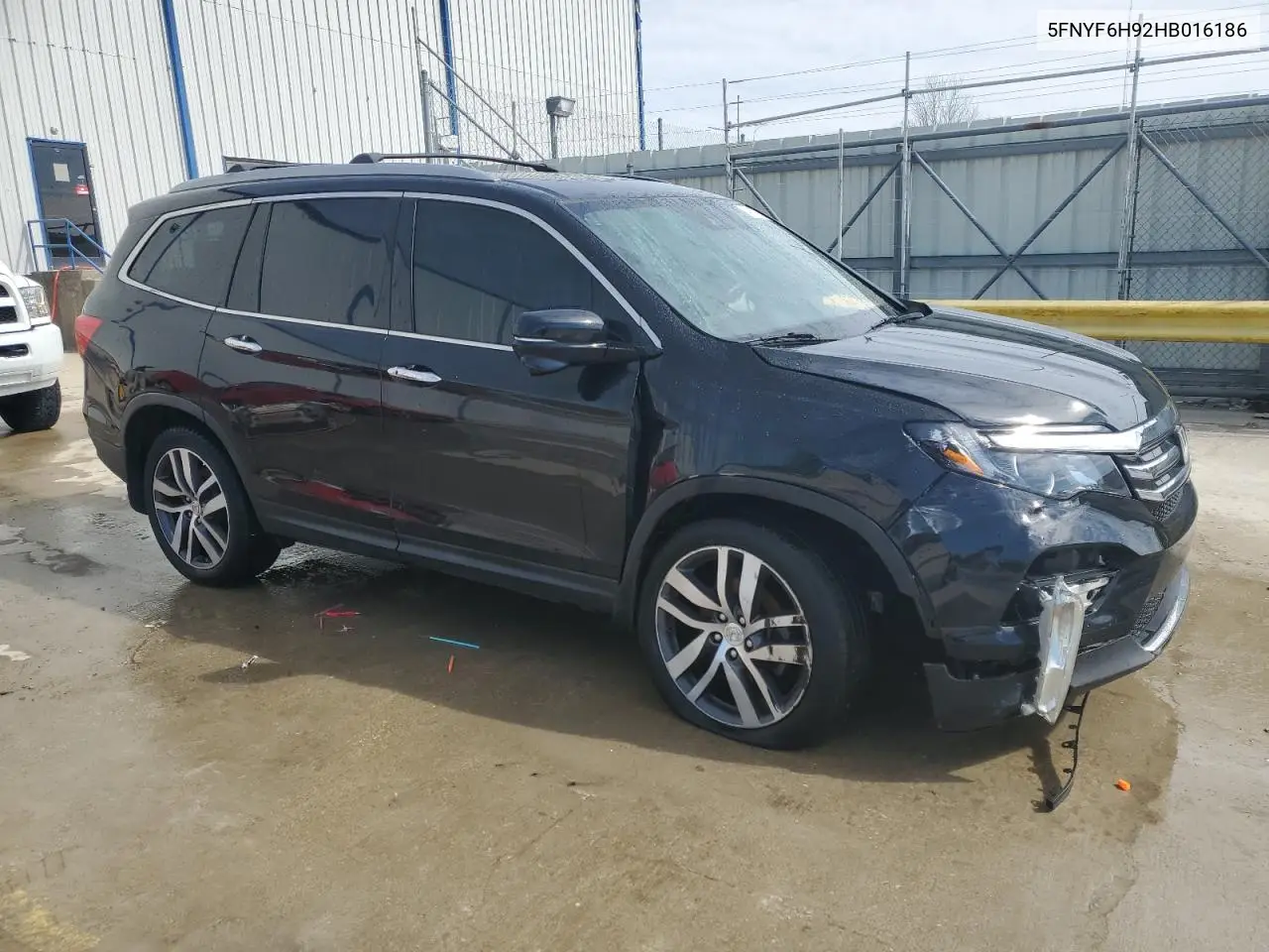 2017 Honda Pilot Touring VIN: 5FNYF6H92HB016186 Lot: 46577555