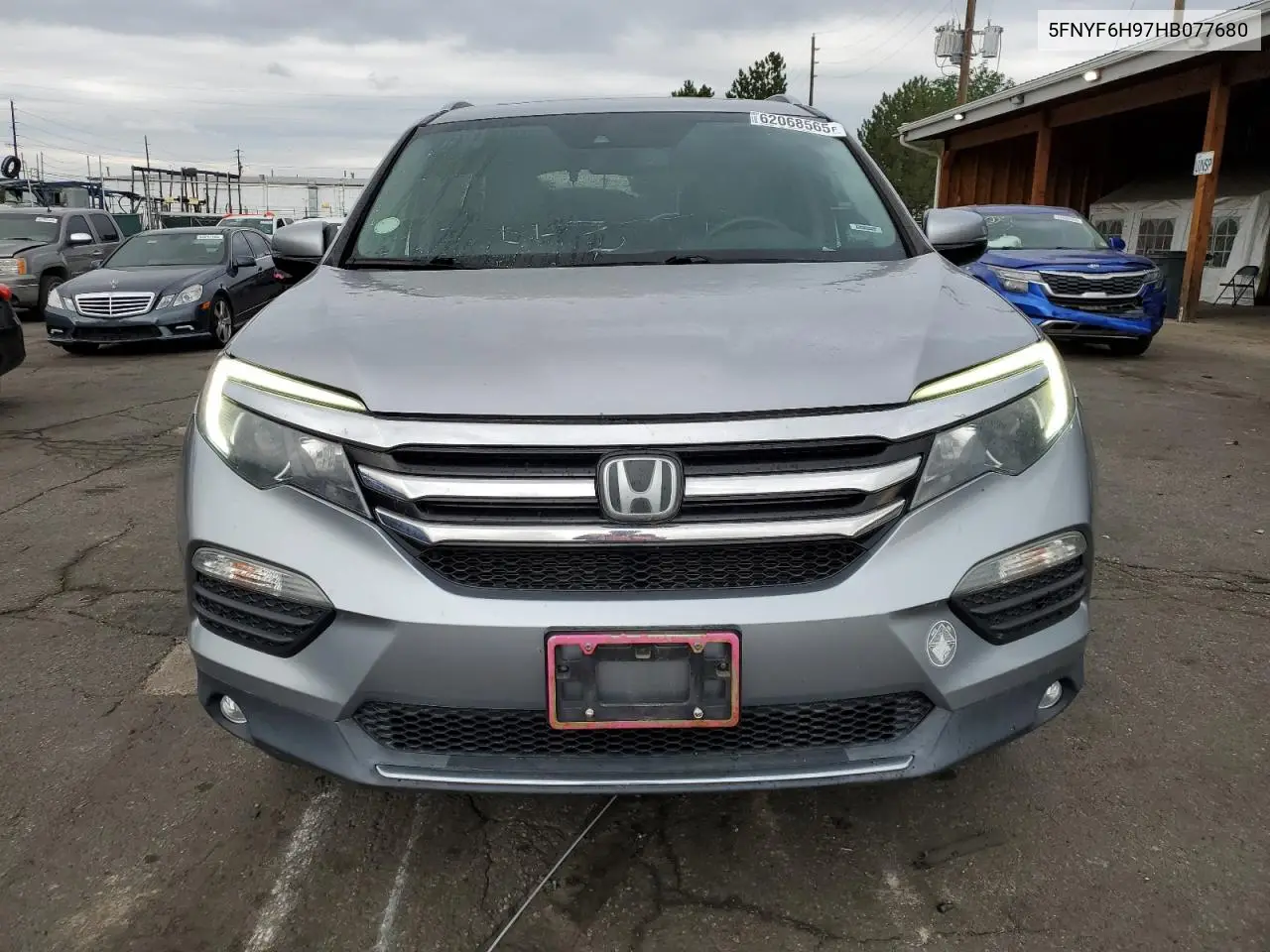 2017 Honda Pilot Touring VIN: 5FNYF6H97HB077680 Lot: 62068565