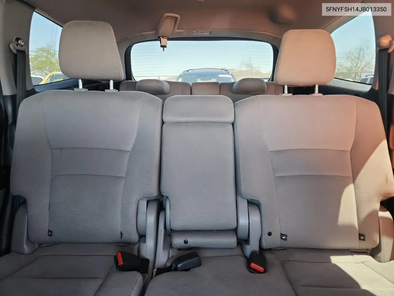 2018 Honda Pilot Lx VIN: 5FNYF5H14JB013350 Lot: 61256465